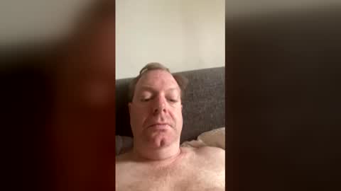 robert online show from March 21, 8:52 am