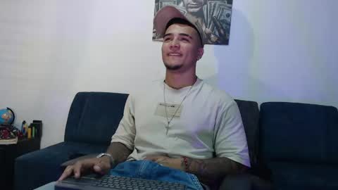 STIVEN online show from May 13, 1:52 pm