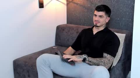 _mrcock_ online show from March 10, 5:02 am