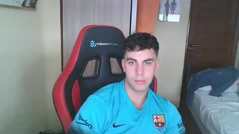 aaronlavine online show from June 1, 5:02 pm