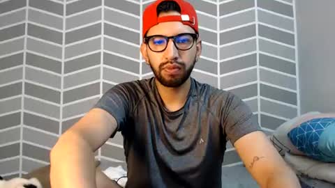 Adrian Falcon online show from July 4, 7:28 pm