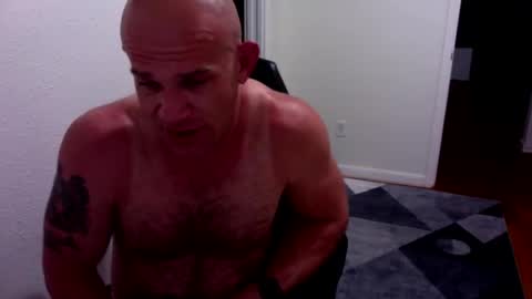 ahern1985 online show from March 15, 6:21 am