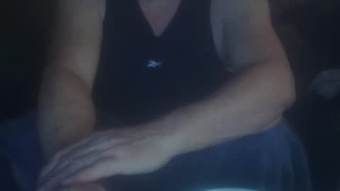 ajames6961 online show from May 19, 9:04 am