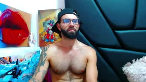 akiles online show from July 7, 11:52 pm