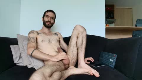 Alejandro Hernndez online show from May 3, 2:42 pm