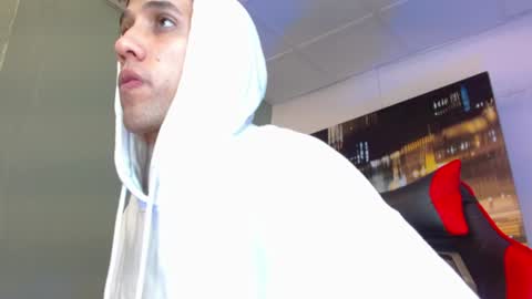 alexgiraldo__ online show from July 2, 12:22 pm