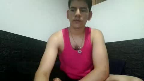 alexvz2828 online show from May 14, 1:31 pm