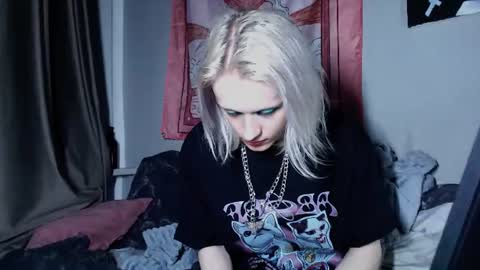 Alien Bella online show from July 20, 12:17 am