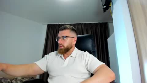 Alphaalexxx Lets reach Me 100 thumbs up online show from June 9, 4:52 pm