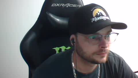 anarchyy1994 online show from June 14, 9:33 am