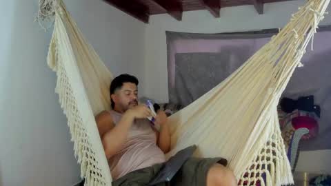 Andres online show from May 28, 7:01 pm