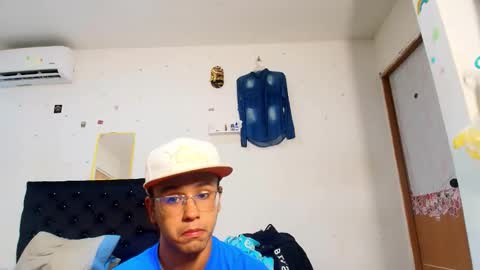 andreswhite_shotoflust online show from June 2, 6:42 pm