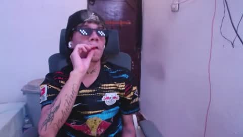 andy_dan1 online show from June 24, 3:48 pm