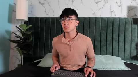 Andy Joy  online show from July 31, 11:42 am