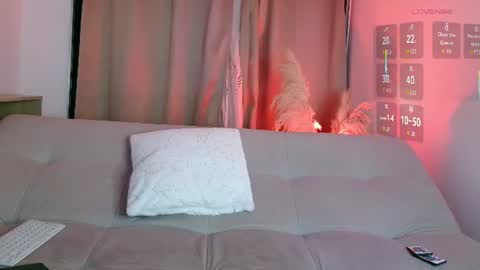 angel_boy01 online show from June 26, 1:20 am