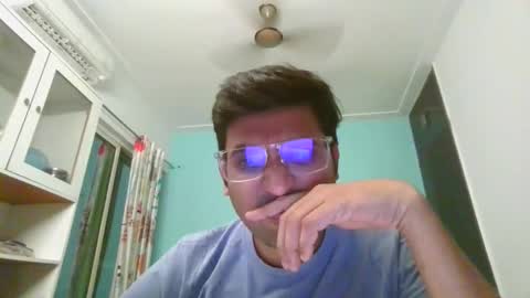 Slave looking for Mistress online show from June 9, 6:31 pm