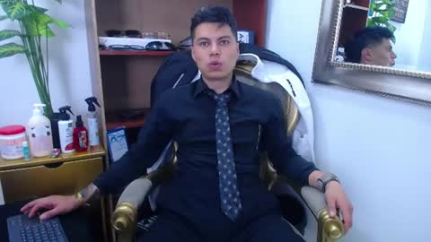 aquilestaylor online show from July 1, 12:39 pm