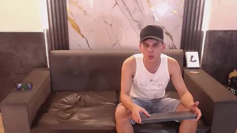 Aroon   online show from April 9, 4:21 am