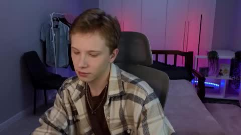 Archie online show from December 4, 3:02 am