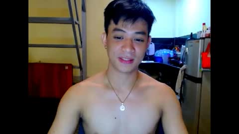 asiandreamboyx online show from May 31, 6:09 pm
