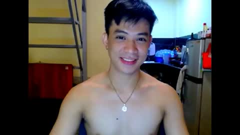 asiandreamboyx online show from May 31, 5:34 pm
