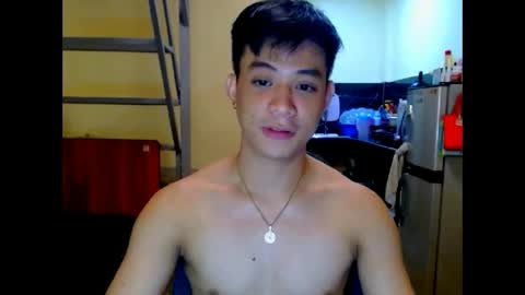 asiandreamboyx online show from May 22, 4:28 am
