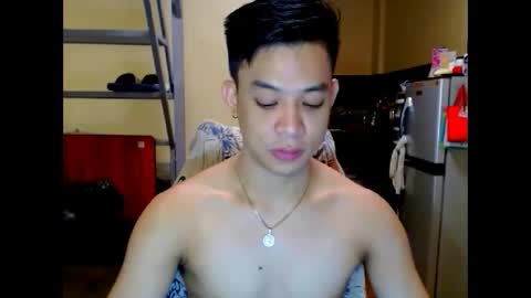 asiandreamboyx online show from May 26, 4:47 pm