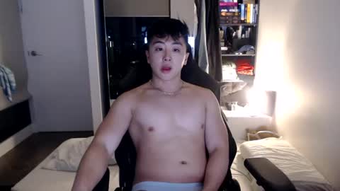 asiantwink online show from June 17, 12:29 pm