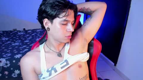 asmodeuszz online show from May 9, 12:22 am