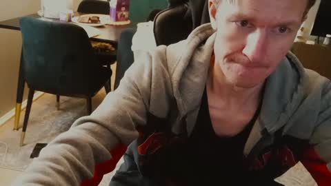 Max Powers online show from January 13, 4:28 am