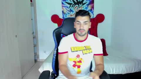 Axel online show from March 28, 12:05 pm