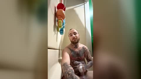 axlealex23 online show from April 30, 11:06 am