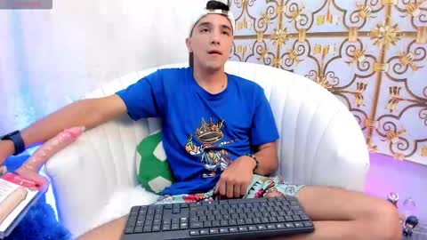 bad_boy_21_ online show from March 18, 12:02 am