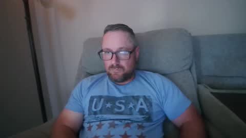 JustMe online show from May 9, 4:52 pm