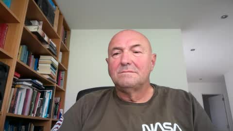 bartvel online show from June 15, 8:06 am