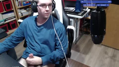 Ricky online show from May 3, 1:58 pm