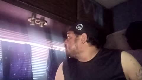 Leo online show from May 24, 1:44 am