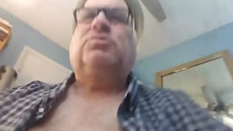 Bendavewill online show from June 21, 7:36 am