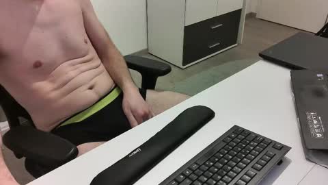 big_tobi_1 online show from January 13, 6:51 am