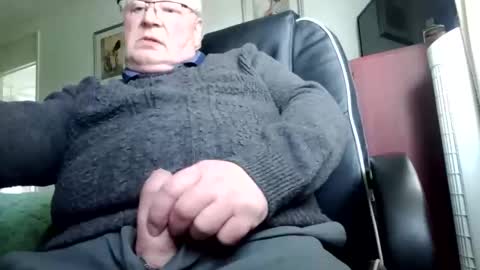 billlllllyb online show from March 24, 3:50 pm