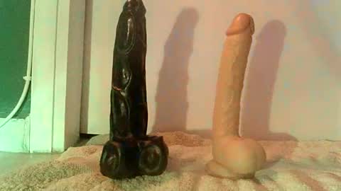 blacknpinknblack online show from July 17, 11:00 pm