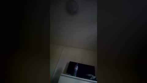 Pm me if your dirty online show from June 20, 5:01 am