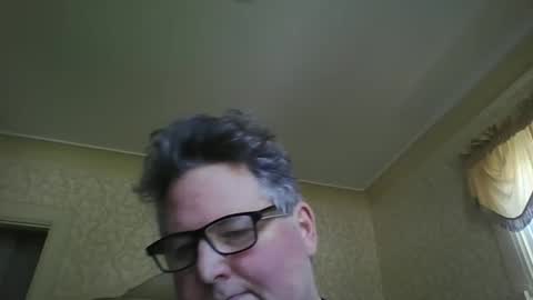 bluemoose70 online show from May 30, 5:57 pm