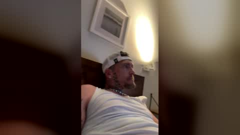 Blueyedbama33 online show from June 24, 6:49 am