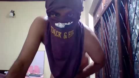 brownmanin40s online show from June 8, 12:17 am