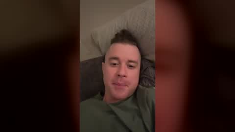 bunniboi6 online show from August 8, 8:43 am