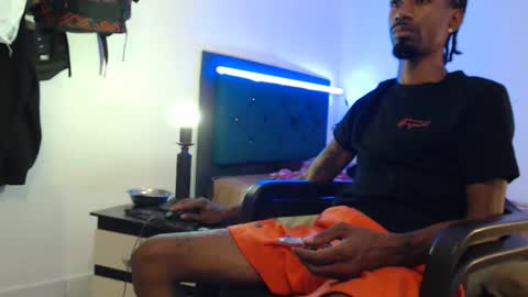 burrodelacosta online show from May 10, 2:24 am