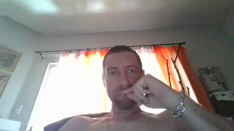 calbry82 online show from March 27, 6:31 pm