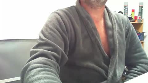 carlosfuru45 online show from April 8, 2:01 am