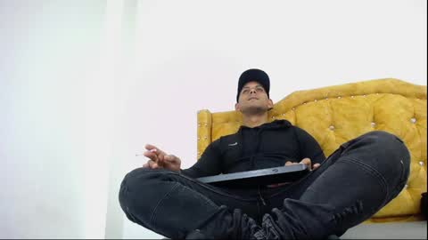 chris_dick2 online show from June 2, 3:40 am